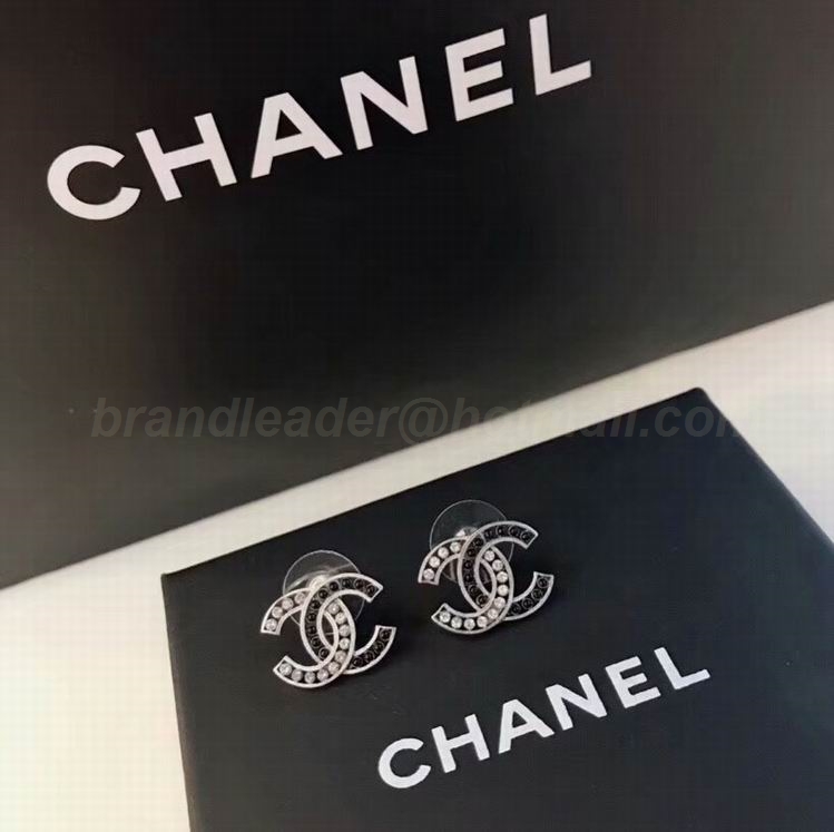 Chanel Earrings 828